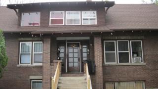 109 West Illinois Street - 2W